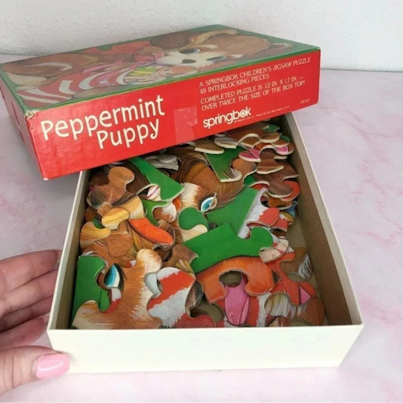 Vintage kids Christmas puzzle Springbok Peppermint Puppy 48 piece - Picture 2 of 8
